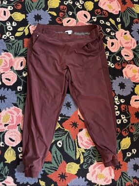 Athleta Insulated Brooklyn Jogger Pants